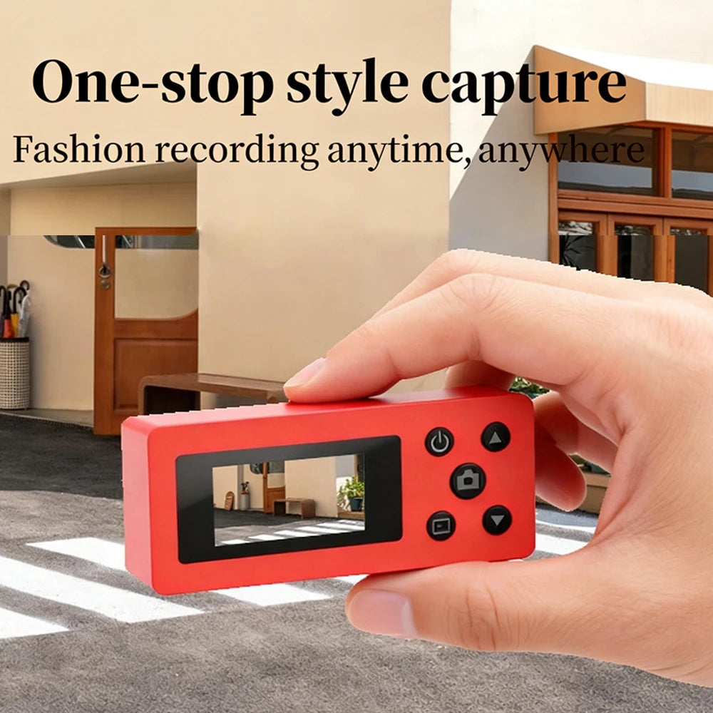 Rodaca™ Mini Digital Keychain 80s Style Camera 